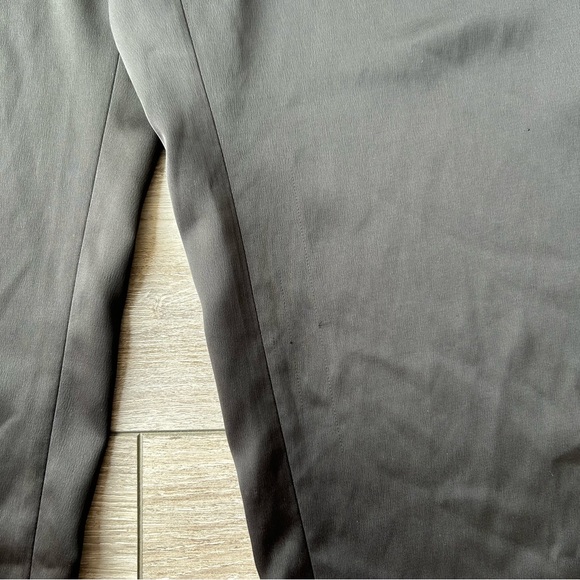 Uniqlo Satin Relaxed Straight Pants in Black - Picture 12 of 13